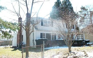 65 1st St, Locust Valley, NY 11560