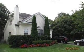 66 Sunflower Ridge Rd, South Setauket, NY 11720