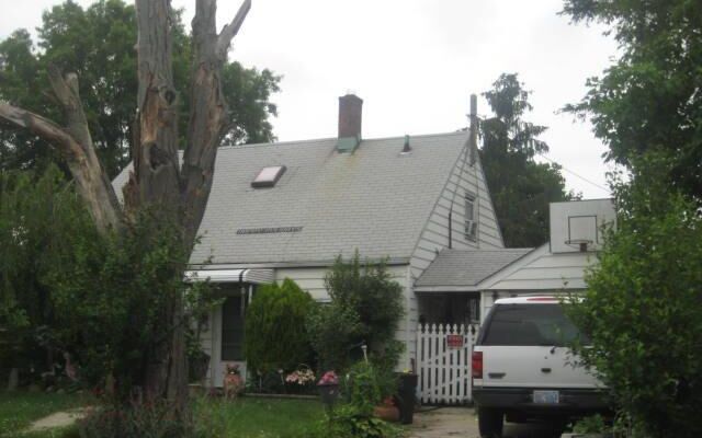 665 Mason St, Westbury, NY 11590