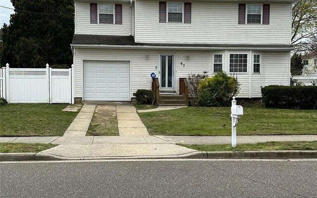 67 Colonial Dr, Massapequa, NY 11758 (House View)
