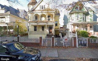 670 E 32nd St, Brooklyn, NY 11210