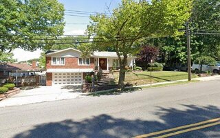 676 Ocean Ter, Staten Island, NY 10301