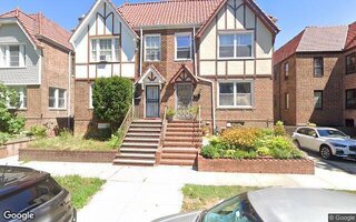 68-47 Dartmouth St, Forest Hills, NY 11375