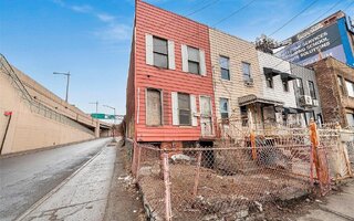 685 E 132nd St, Bronx, NY 10454