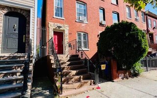 69 Adelphi St, Brooklyn, NY 11205