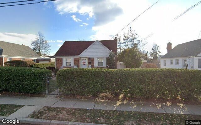 714 Waypark Ave, Uniondale, NY 11553