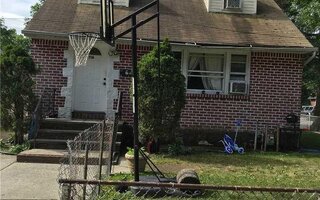 716 Broadway, Westbury, NY 11590