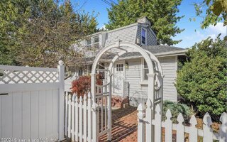73 Whitman Ave, Staten Island, NY 10308