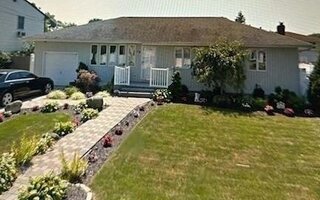 74 Montgomery Ave, West Babylon, NY 11704