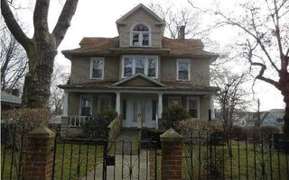 77 Bard Ave, Staten Island, NY 10310