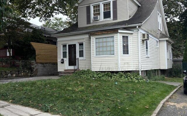 776 Brighton Ave, Staten Island, NY 10301 (Yard)
