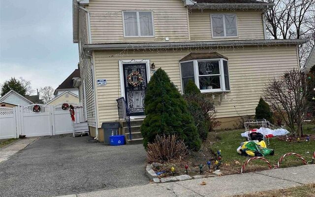 78 E Clinton Ave, Roosevelt, NY 11575 (House View)