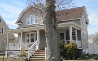 78 Nassau Ave, Freeport, NY 11520