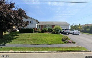 78 Riviera Dr S, Massapequa, NY 11758