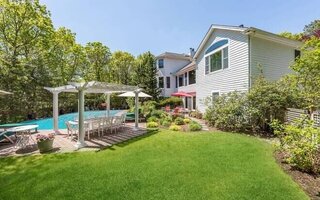 8 Joshuas Path, East Hampton, NY 11937