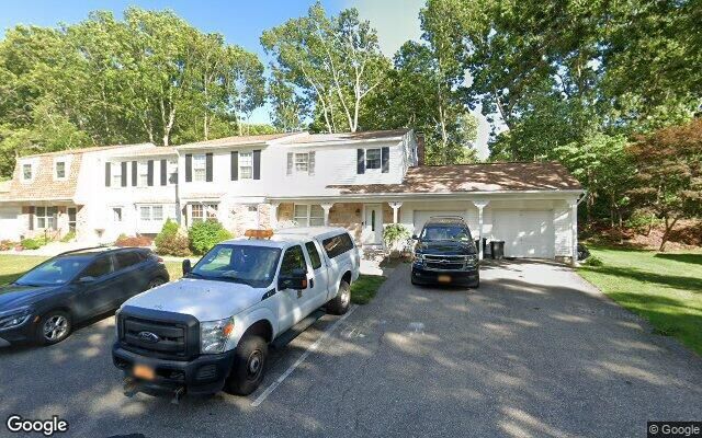 8 Stockton Cmns #84, Yaphank, NY 11980