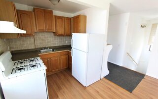 80-60 57th St, Ridgewood, NY 11385