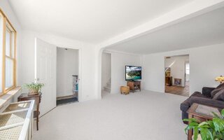 803 Cross Bay Blvd, Queens, NY 11693