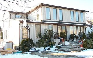 82 Division Ave, Massapequa, NY 11758