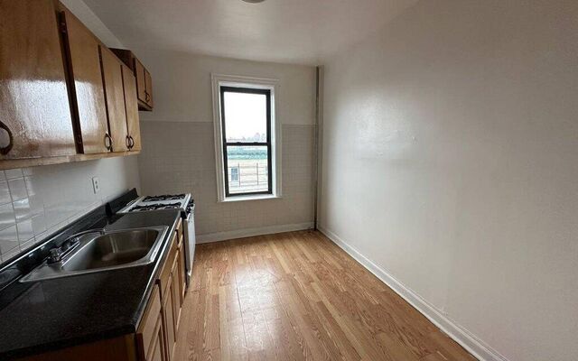 836 Lenox Rd, Brooklyn, NY 11203 (Kitchen)