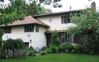 845 Sharon Ln, Westbury, NY 11590