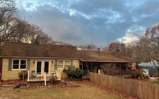 88 Pleasant Ave, Brookhaven, NY 11720