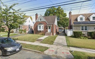 89-31 211th St, Queens Village, NY 11427