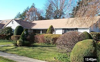 890 Clubhouse Rd, Woodmere, NY 11598