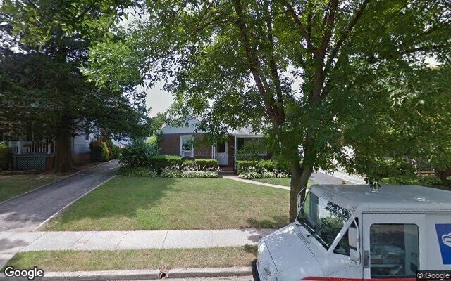 9 A Fairmont Pl, Glen Cove, NY 11542