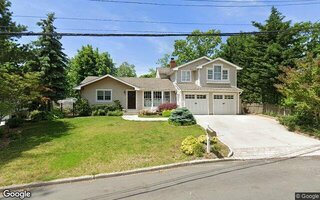 9 Layne Way, Northport, NY 11768