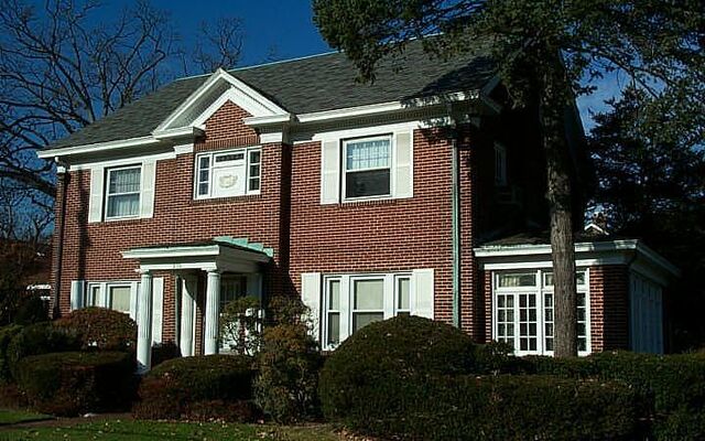91 Woodmere Blvd, Woodmere, NY 11598