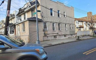 92-53 168th Pl, Jamaica, NY 11433
