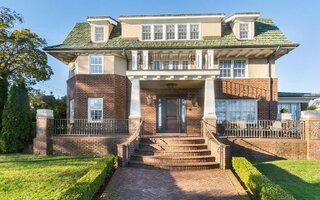 921 Oriental Blvd, Brooklyn, NY 11235