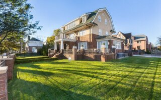 921 Oriental Blvd, Brooklyn, NY 11235