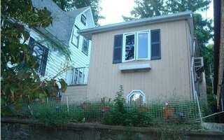 93 Pleasant Valley Ave, Staten Island, NY 10304