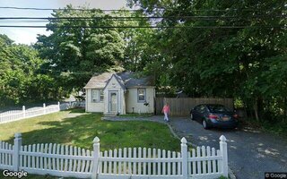 930 Baeck St, Ronkonkoma, NY 11779