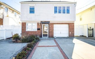 95-14 157th Ave, Howard Beach, NY 11414