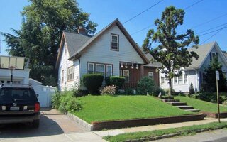 95 Nottingham Rd, Malverne, NY 11565