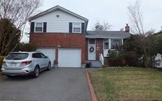 957 Jerome St, Baldwin, NY 11510