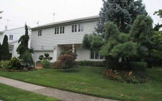 968 S End, Woodmere, NY 11598