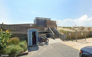 979 Oceanfront St #102, Long Beach, NY 11561