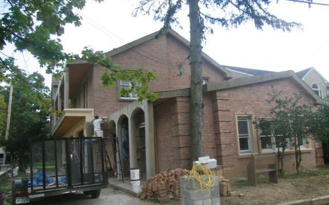981 Singleton Ave, Woodmere, NY 11598